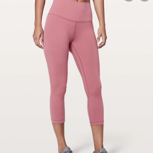 lululemon athletica Pants - Lululemon align crop 21"